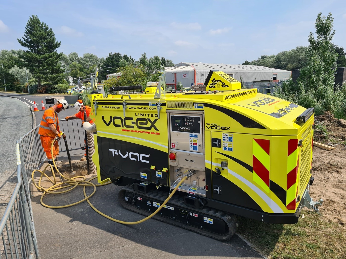T-VAC 2 vacuum excavator on site