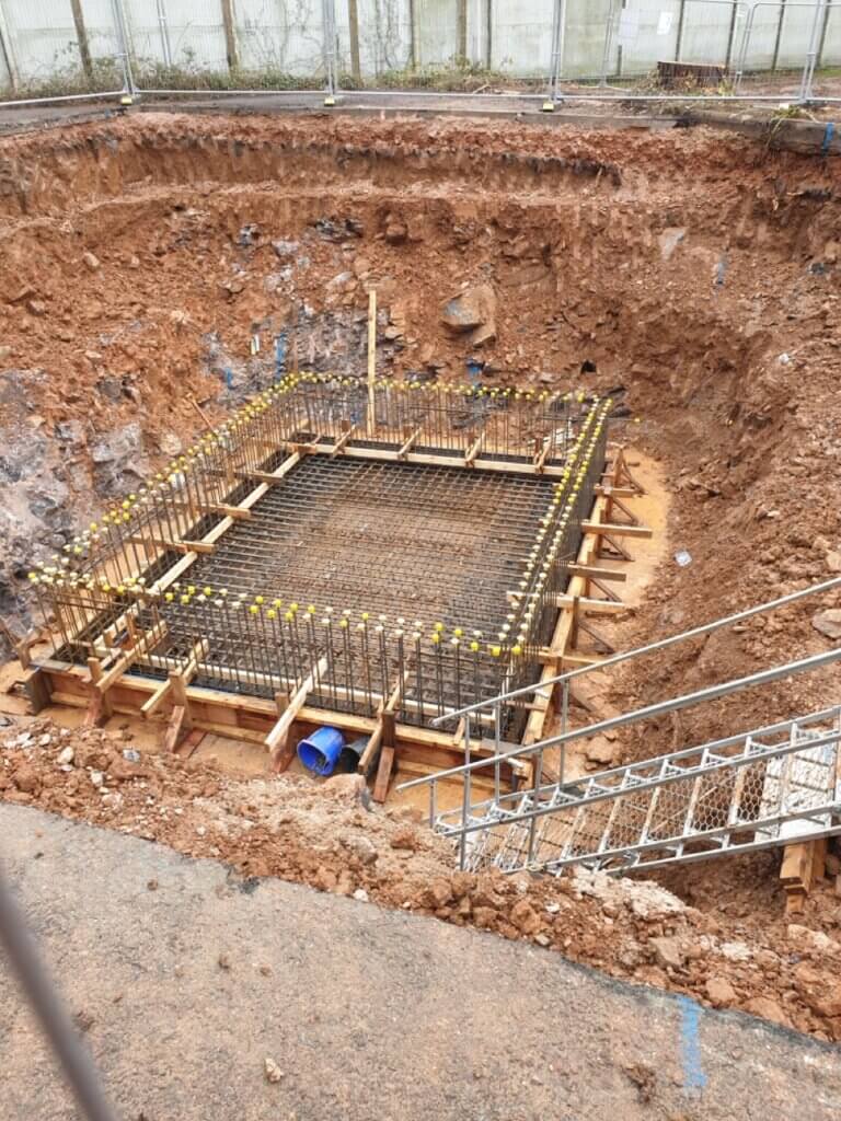 Own gangs, formwork, falsework and site supervision
